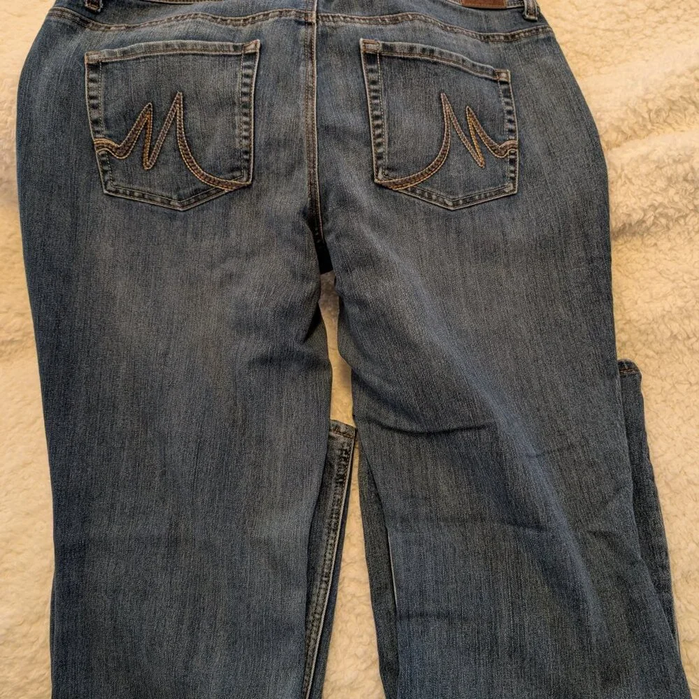 Maurices Boot Cut Size 16W Tall Jeans - Picture 5 of 7